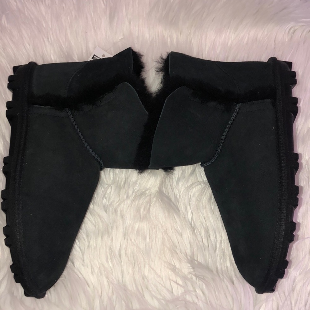 KIRKLAND Signature Shearling short boots NWT